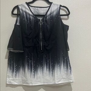 SHEIN Black and White Zip-Front Blouse